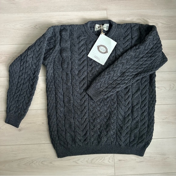 NWT Aran Sweater Market Men's Cable Knit Crew Neck Aran Wool Sweater - Picture 2 of 9